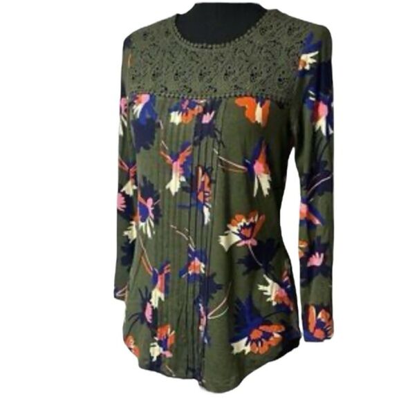 Daniel Rainn Darrel Crochet Yoke Knit Top Olive Green NWT Size Medium M - Picture 1 of 10